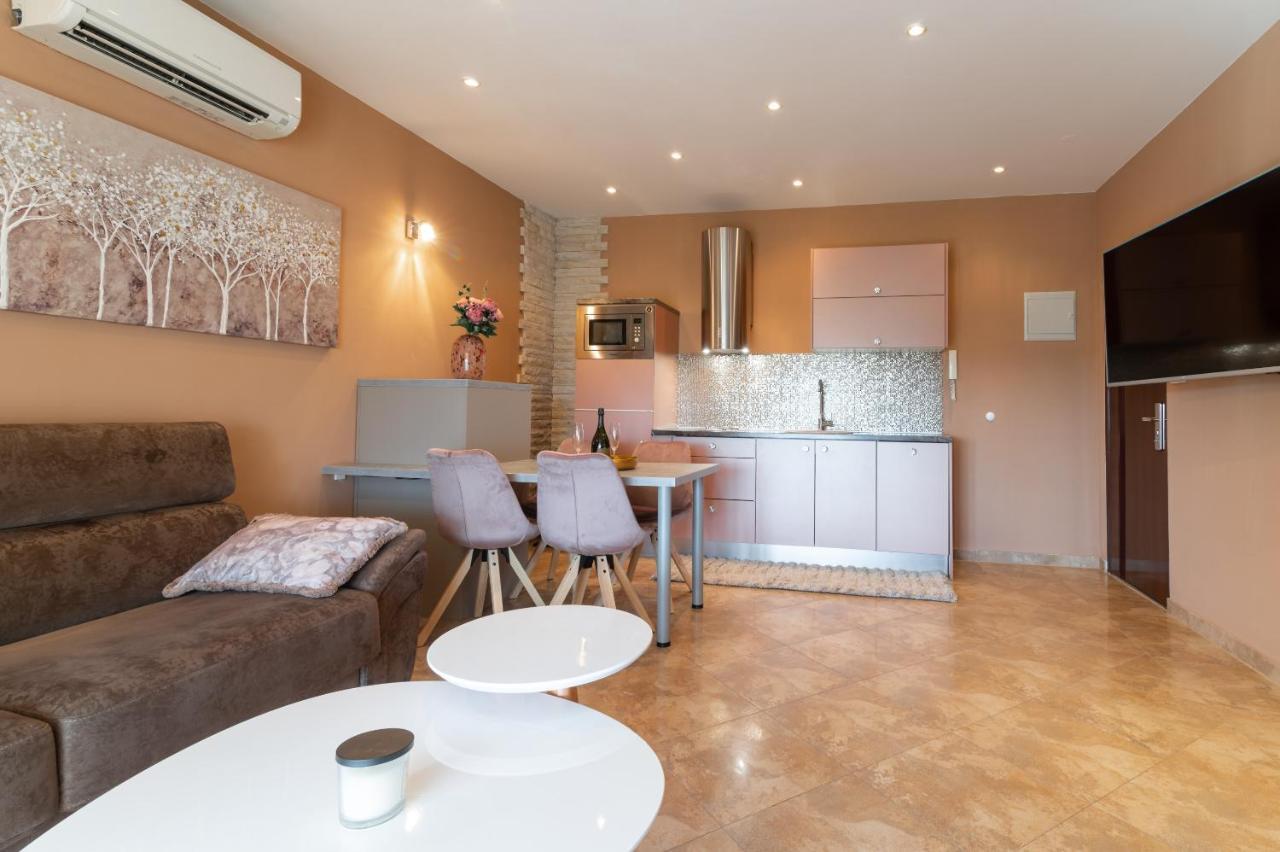 Deluxe Suite Bambi With Panoramic View Ζαντάρ Εξωτερικό φωτογραφία