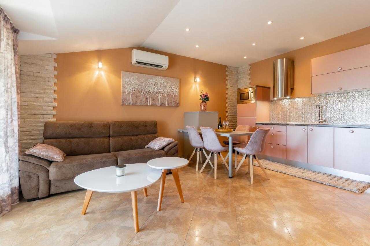 Deluxe Suite Bambi With Panoramic View Ζαντάρ Εξωτερικό φωτογραφία